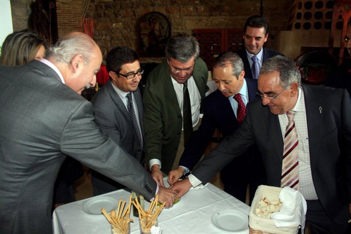 Martínez, Salazar, Reyes, Fernández De Moya, Vieites Y Lara Prueban El Royal.