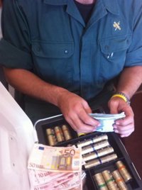 Detienen a un joven como autor de 12 robos en farmacias, en las que sustrajo más de 1.200 euros