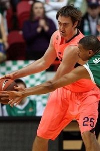 El Barça arrolla al Unics
