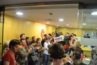 50 miembros de la candidatura 'Anticapitalistes' irrumpen en la sede de CDC