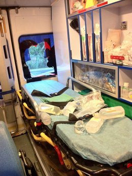 Luna Rota De Una Ambulancia