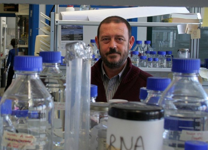 El Investigador Eduardo Santero