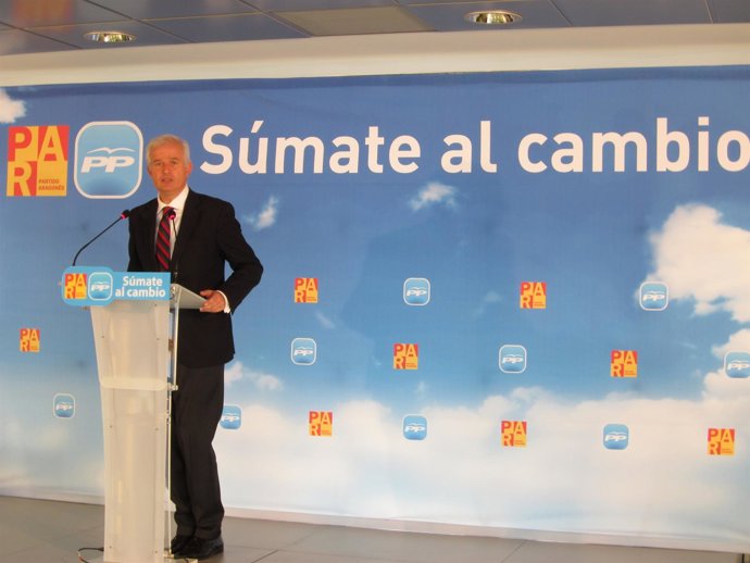 El Cabeza De Lista De La Coalición PP-PAR Al Congreso Por Zaragoza, Eloy Suárez