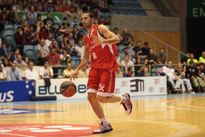 BLUSENS MONBUS-ASSIGNIA MANRESA JAVI RODRIGUEZ