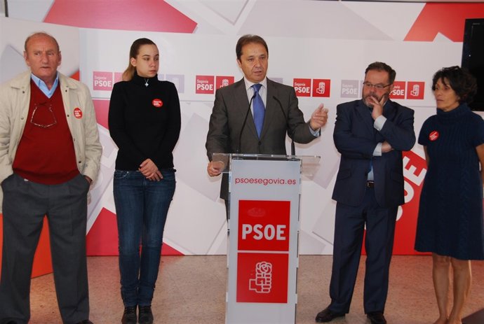 Los Candidatos Del PSOE En Segovia Explican Su Programa.