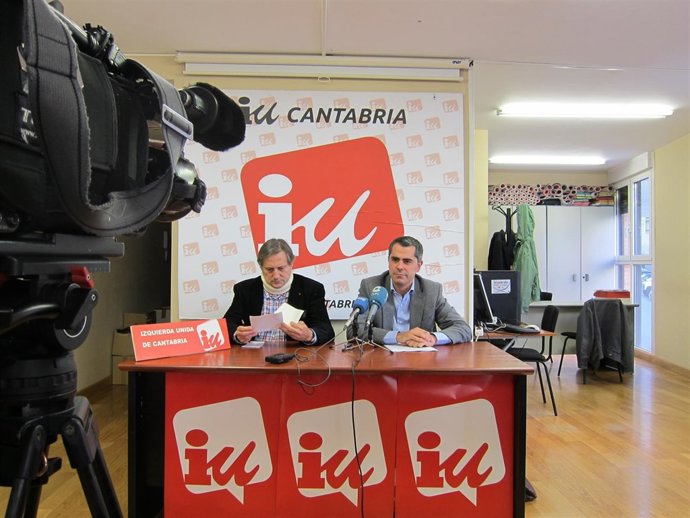 Meyer Y Saro En La Rueda De Prensa