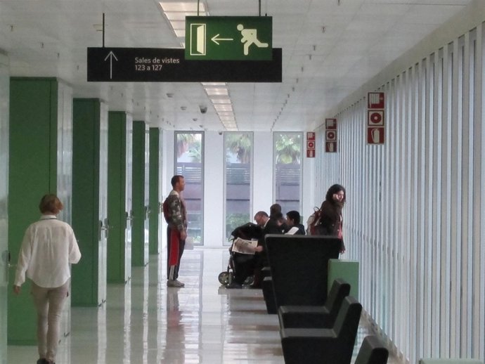 Declarantes Por Un Edificio Okupado En Nou Barris, En El Juzgado