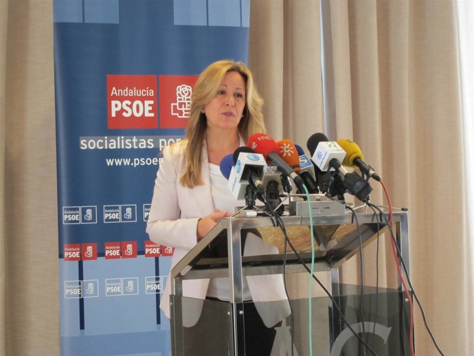 La Ministra Trinidad Jiménez