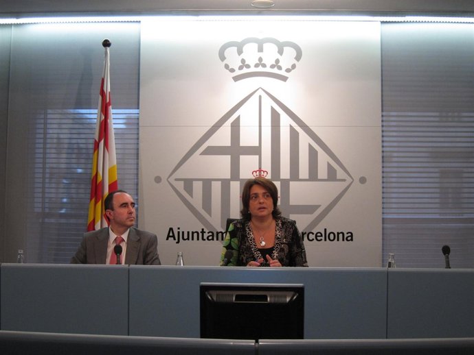 El Gerente Y La Teniente De Alcalde De Economía, Jordi Joly Y Sònia Recasens