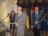 Griñán avisa al PP: "Aquí hay mucha gente que está vendiendo la piel de oso antes de cazarlo"