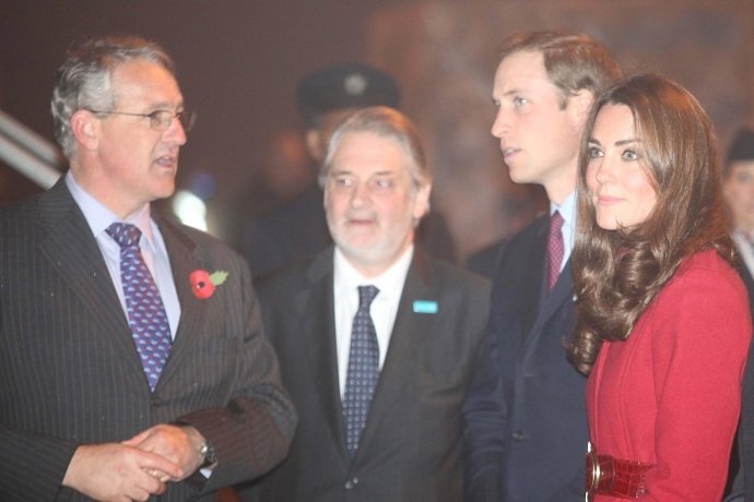 Los Duques De Cambridge Despiden Un Avión De UNICEF Con Ayuda Humanitaria