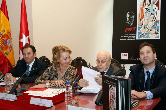 Aguirre Y Fossati (A La Derecha)