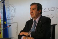 Cascos considera que la encuesta del CIS está "gravemente manipulada"