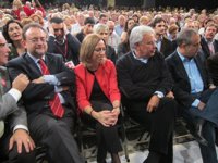Chacón compara a CiU y PP con Pimpinela por ser "hermanos de sangre" y querer acabar con el Estado de Bienestar