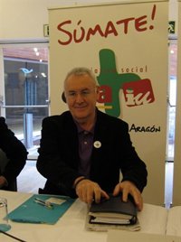 Cayo Lara acusa a PP y PSOE de continuar destruyendo empleo "a pesar de que dicen que lo van a crear"