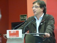 Vara "no" da las elecciones por perdidas porque el PSOE va a "luchar" 