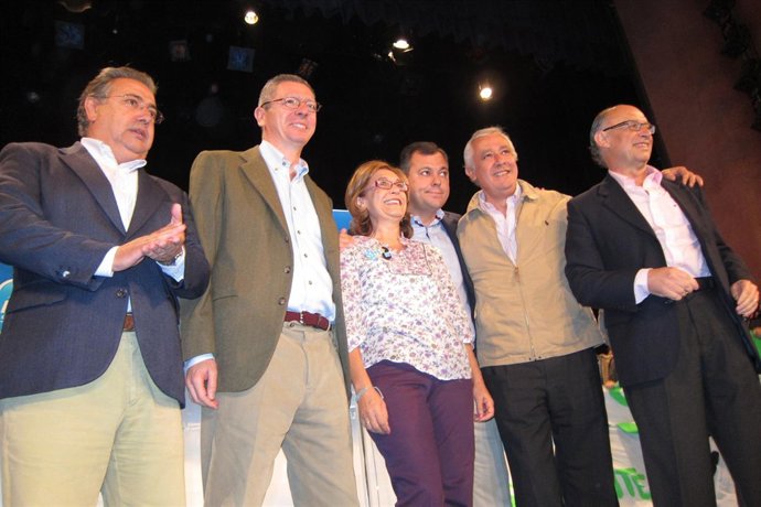 Dirigentes Populares Este Domingo En Alcalá De Guadaíra