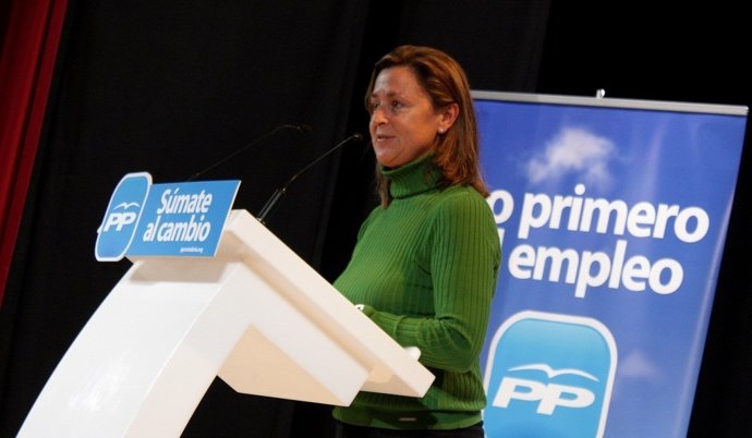 Ana Madrazo En Un Mitin En San Vicente De La Barquera 