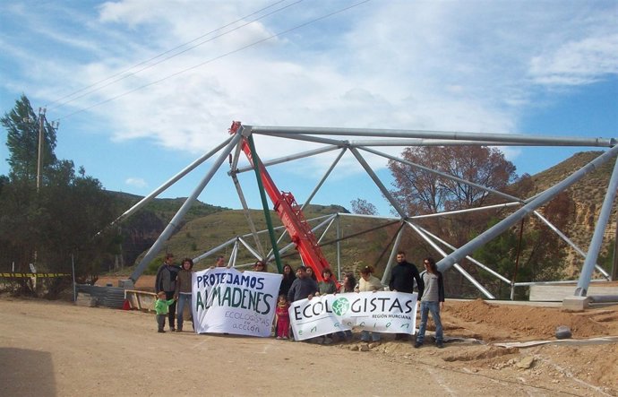 Acto De Ecologistas En Acción En El Cañón De Almadenes