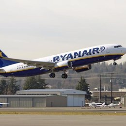 Avión De Ryanair