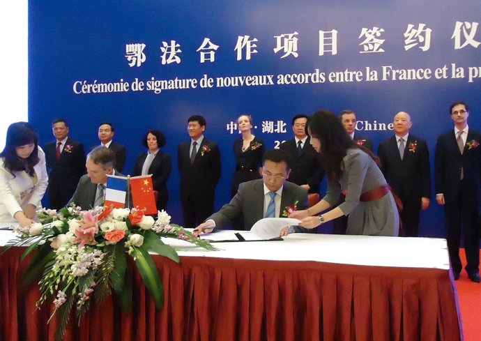 Firma Del Acuerdo De Compra De Los Helicopteros