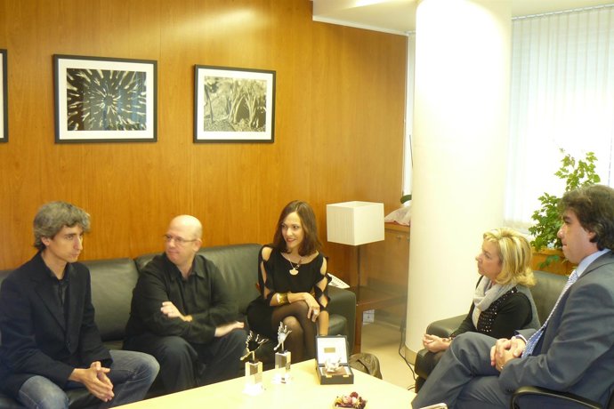 Paula Ortiz Ha Sido Recibida Por Responsables De La Consejería