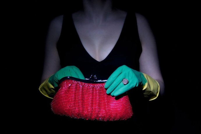 La Obra De Teatro 'La Maleta De Los Nervios', De La Compañía Chirigóticas.