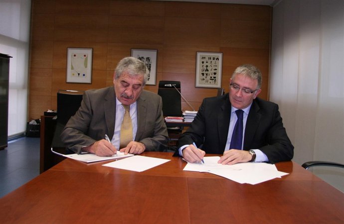 Firma Del Acuerdo Entre El IBV Y La UCE