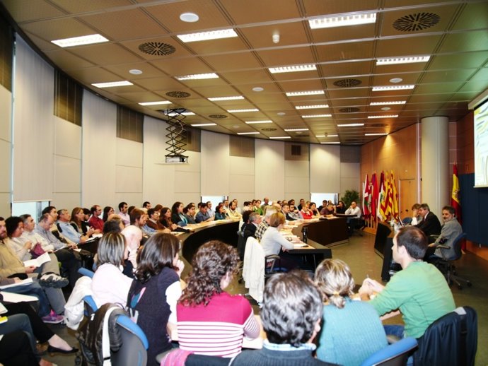 Jornada Sobre Macrófitos En El Ebro Organizada Por La CHE