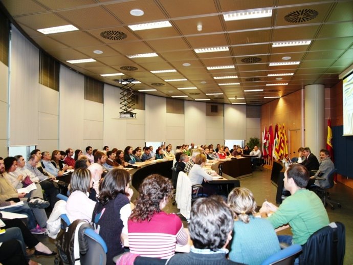 Jornada Sobre Macrófitos En El Ebro Organizada Por La CHE