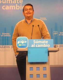 Antonio Sanz, Este Lunes En Rueda De Prensa