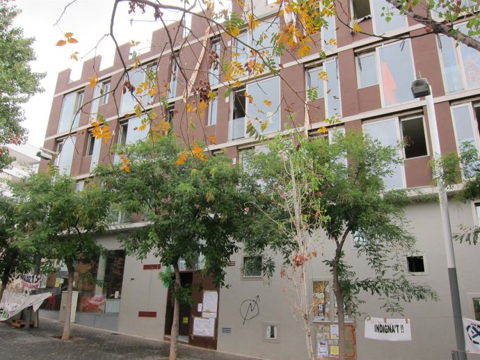 Edificio Okupado Calle Almagro