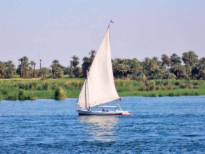 Deporte Náutico De Vela