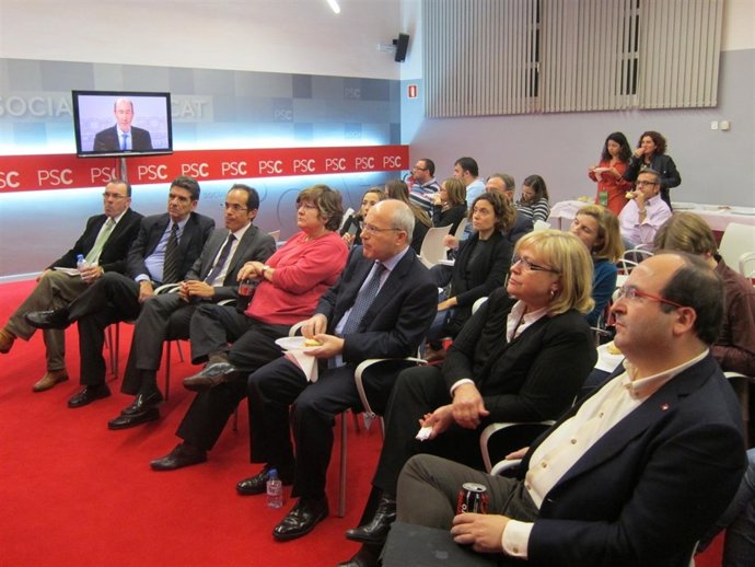 Miembros Del PSC Durante El Debate Electoral