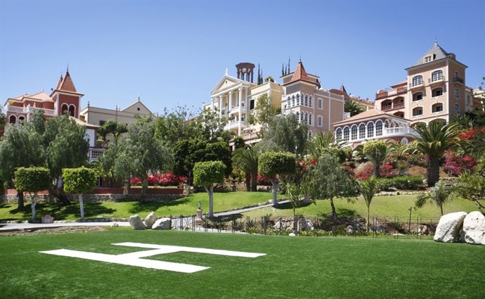 Gran Hotel Bahía Duque Resort