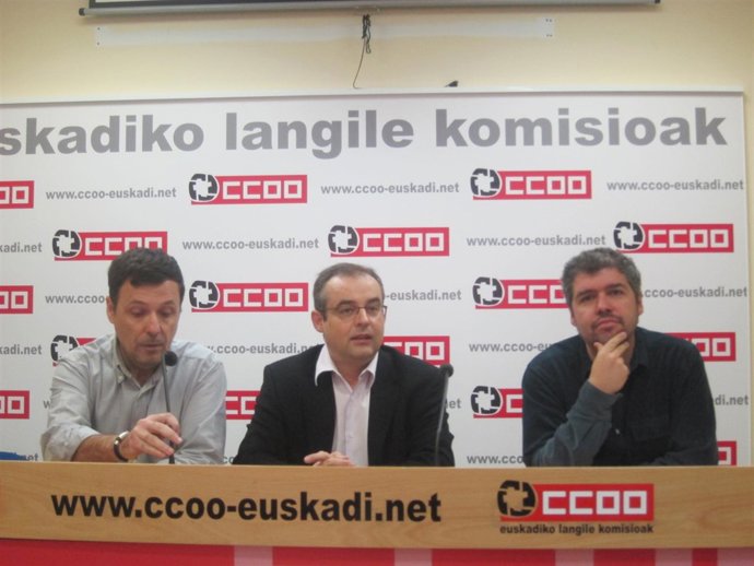 En El Medio, José María García, Responsable De Comfia-CC.OO.