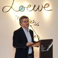 Álvaro García, Premio Loewe de Poesía 2011 con 'Canción en blanco', una celebración del amor