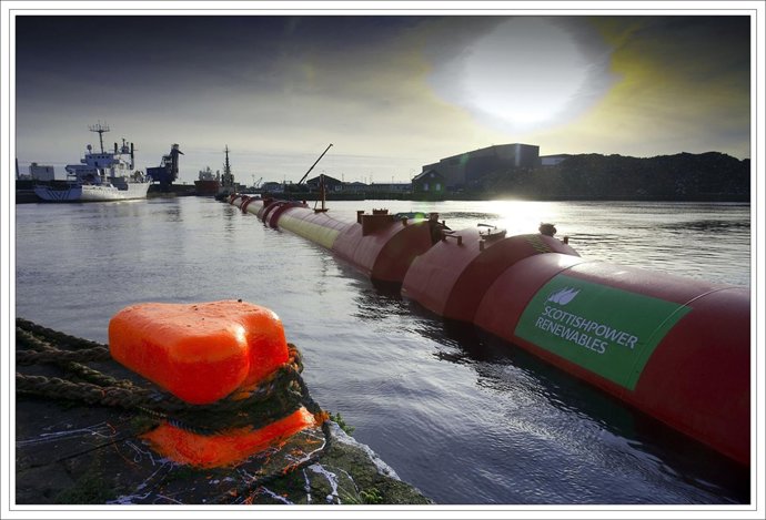 Pelamis Wave Sets Off From Leith Docks Edinburgh Basin On Route To The Orkneys.F