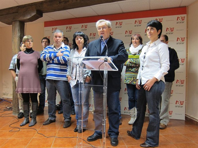 El Coordinador General De Aralar, Patxi Zabaleta, En Rueda De Prensa.