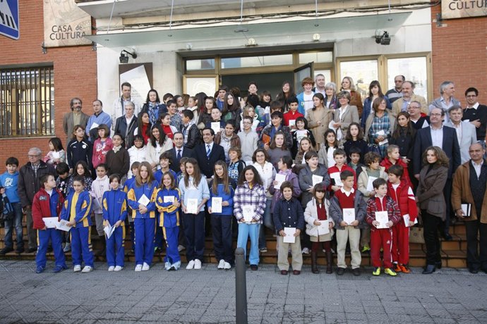 10:30Casa de Cultura de TorrelavegaEl consejero de Educación, Cultura y Deporte,