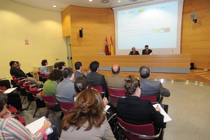 Imagen De La Jornada De INFO Y CDTI