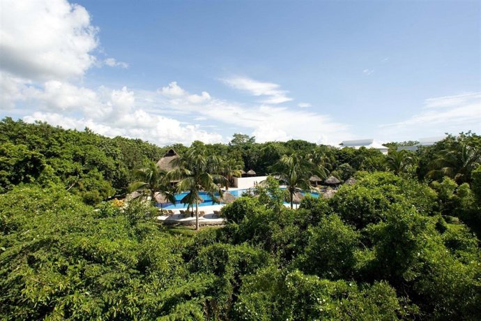 Sandos Caracol Eco Resort & Spa