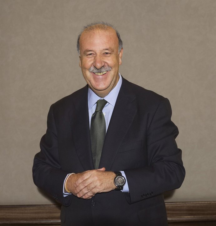 Vicente Del Bosque Con Un Cambiano De Bovet