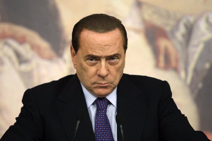 Silvio Berlusconi Con Cara De Pocos Amigos