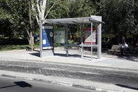 El Consorcio renovará sus 8.000 marquesinas interurbanas "con coste cero" a través de la empresa que las explota