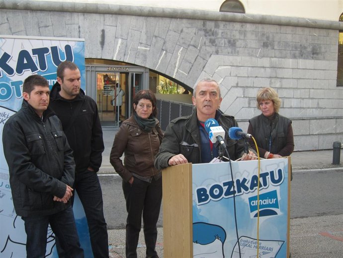 Sabino Cuadra, Con Otros Candidatos De Amaiur El 20N.