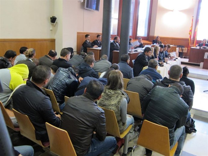 Juicio Sobre Proxenetismo En Barcelona