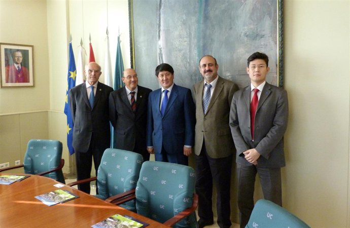 La UC Recibe La Visita Del Embajador De Kazajstán