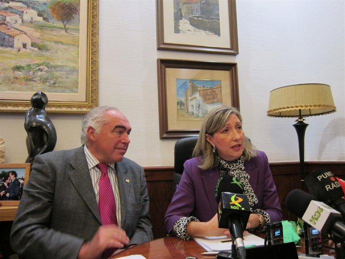 Trinidad Nogales Y Pedro Acedo