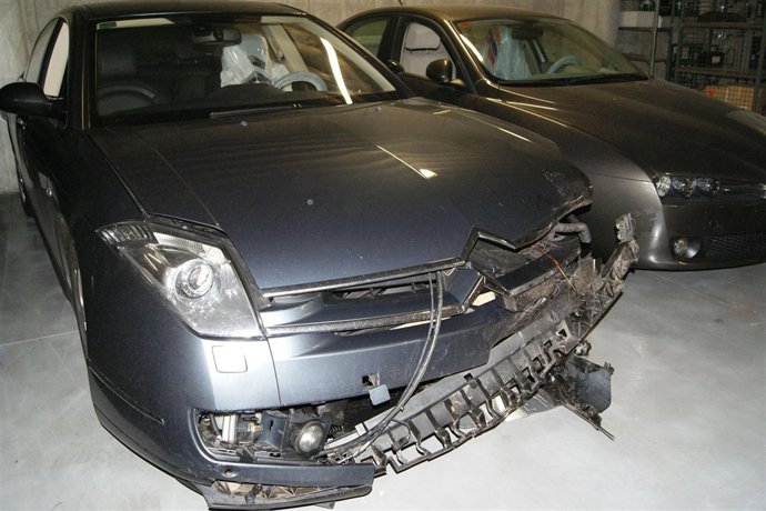 El vehículo en el que viajaba la noche de ayer el presidente del partido, Albert